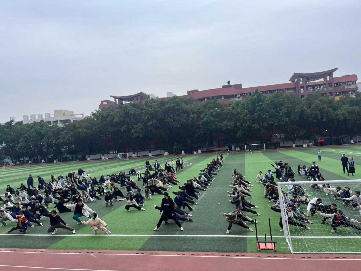 2025041703144364 黄师中高考学校 8cf27c8152d0c7d22c1b33fdba155d7
