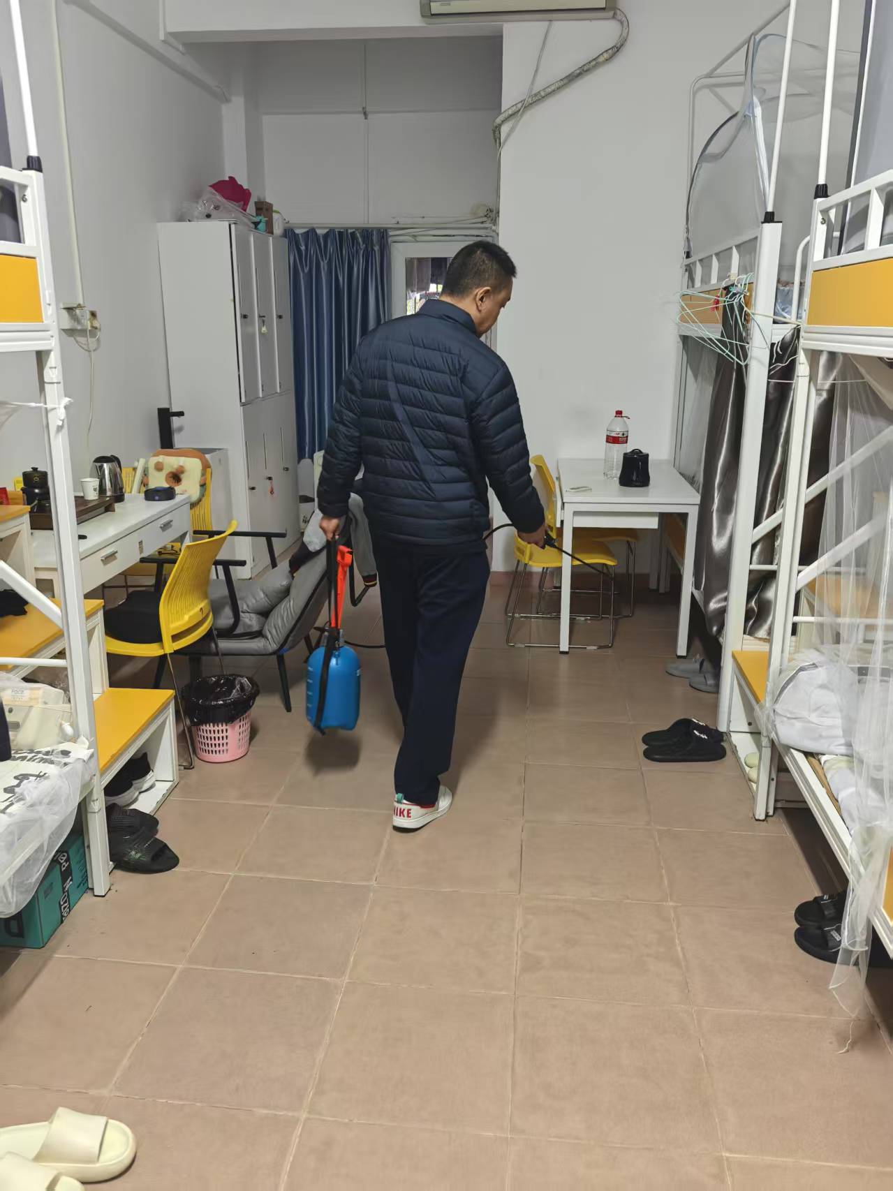 2025042803153540 黄师中高考学校