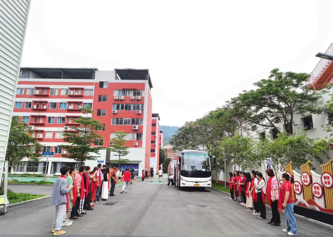 2025082910003996 黄师中高考学校 2025082709554431 黄师中高考学校
