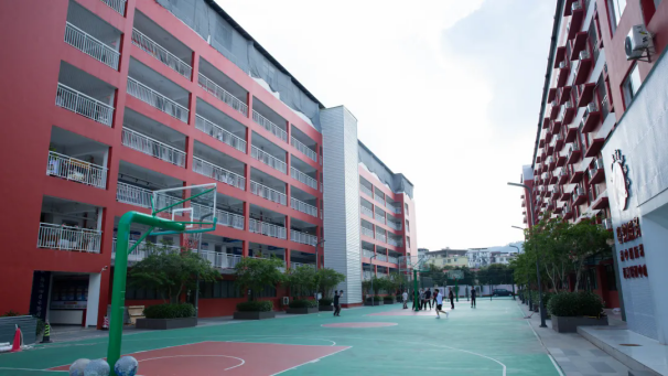 2025120308483241 黄师中高考学校 14