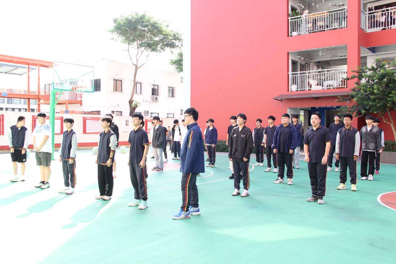 2025120309005953 黄师中高考学校 IMG 8478
