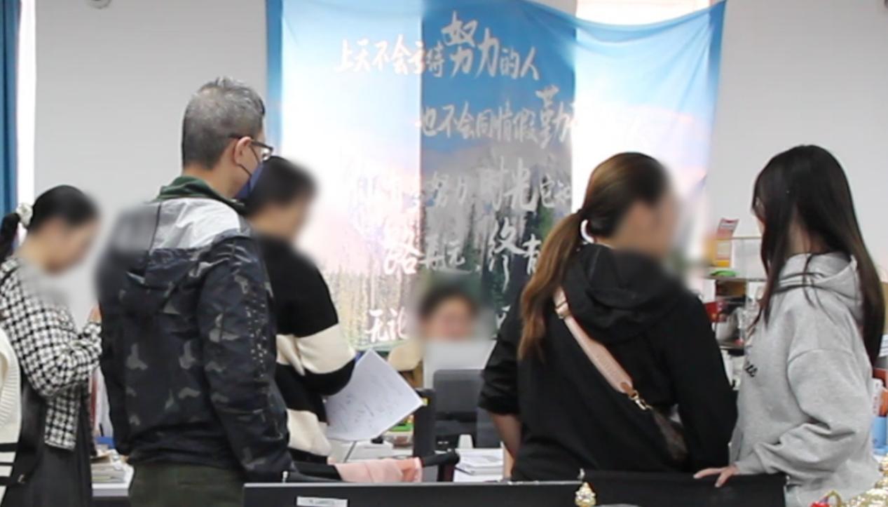 2026040711095933 黄师中高考学校 4