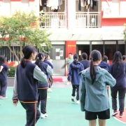 2025120309011412 黄师中高考学校 IMG 8495